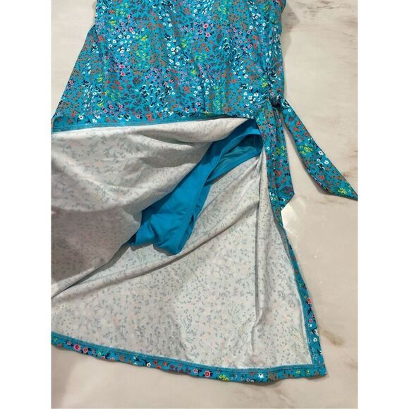 LANDS' END Size 8 Chlorine Resistant UPF 50 Sweetheart Swimdress MSRP $135 - Picture 3 of 7